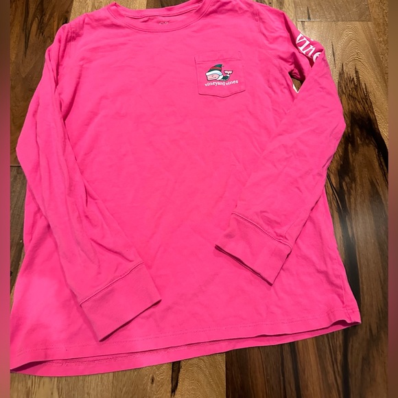 Girls Size 14 Christmas Vineyard Vines Tee - Picture 1 of 3